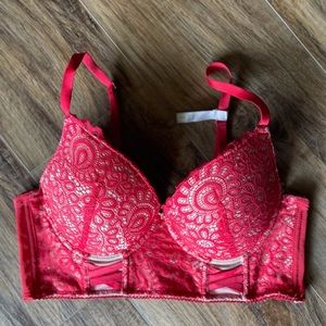 Sensual New York red lace bustier Sz 34C
